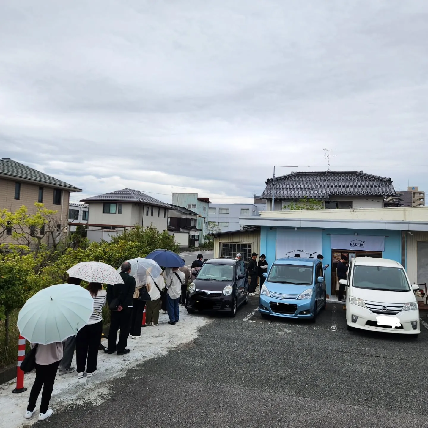 本日もオープン前からたくさんのお客様にご来店いただきありがと...